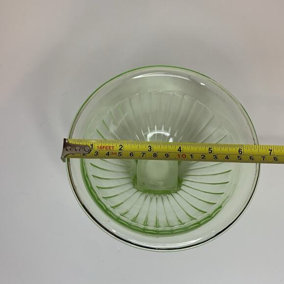 Vintage Pale Green Ribbed Federal Uranium Glass Nesting Mixing bowl 6” Diameter - Picture 6 of 7